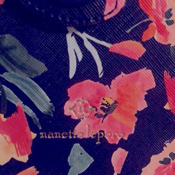 Nanette Lenore Floral Wristlet - Picture 4 of 4